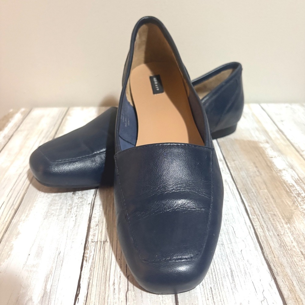 Array Loafers Womens 9M Navy Blue Leather Square Toe Flat Shoes